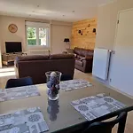 Moderne Et Calme Avec Local Separe Pour Skis Et Velos *