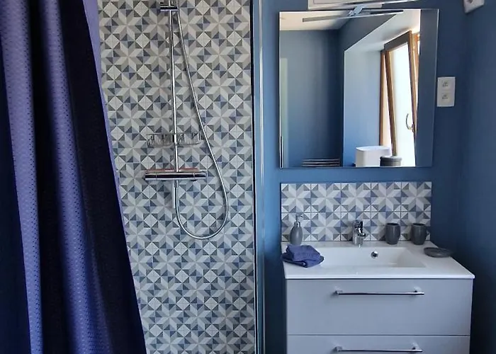 Moderne Et Calme Avec Local Separe Pour Skis Et Velos Prázdninový dům