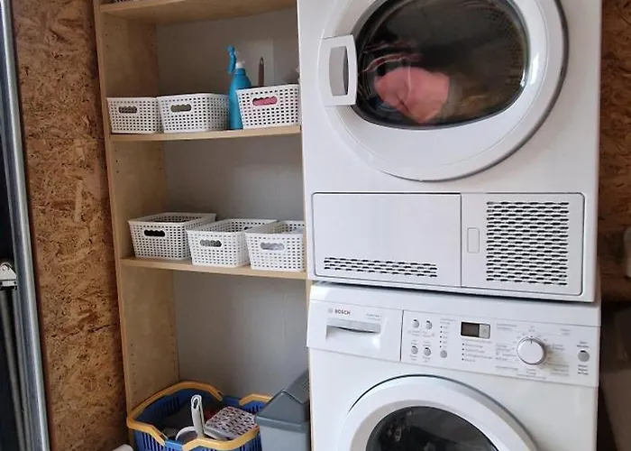 Moderne Et Calme Avec Local Separe Pour Skis Et Velos